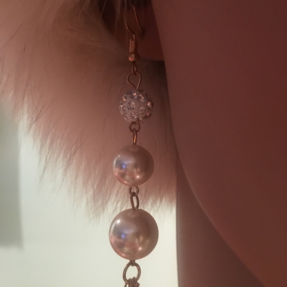 ‼️SOLD‼️New Long Pearl & Crystal Earrings - Picture 7 of 8